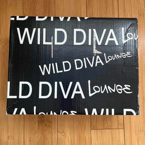 AKIRA Wild Diva Lounge Platform Sandals - Picture 4 of 5